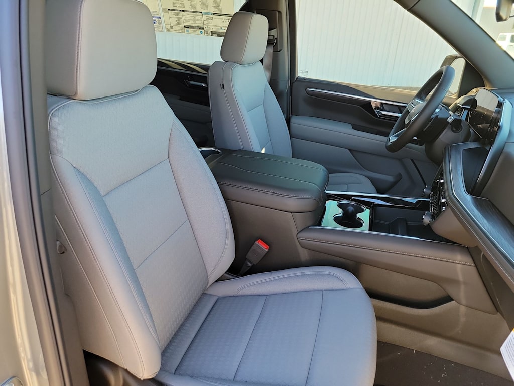 Thumbnail: 2026 Chevrolet Suburban - 12