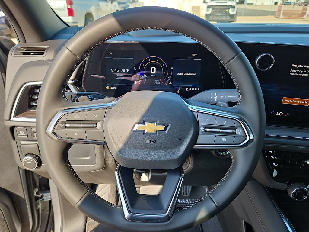 Thumbnail: 2026 Chevrolet Suburban - 14