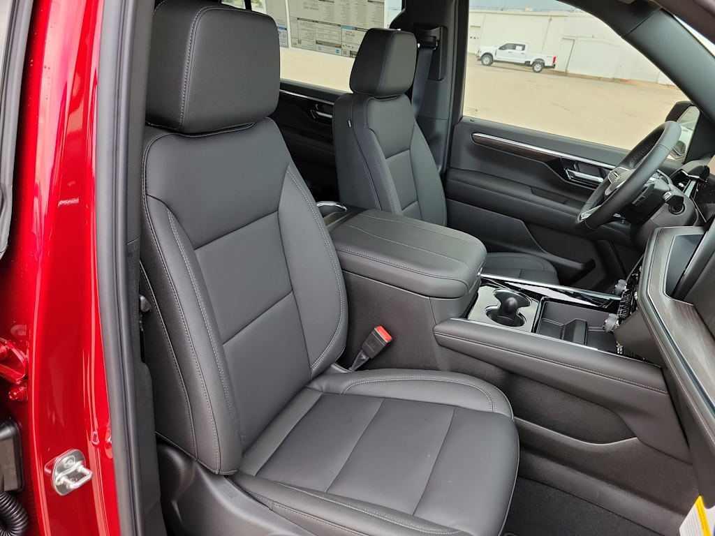 Thumbnail: 2026 Chevrolet Suburban - 21