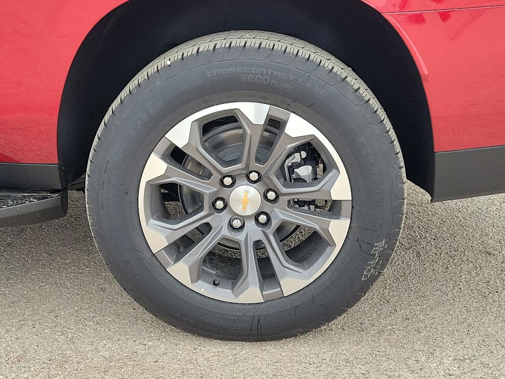 Thumbnail: 2026 Chevrolet Suburban - 7