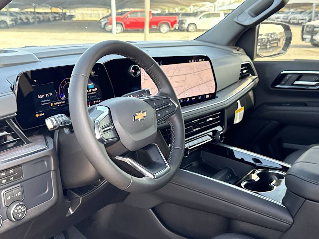 Thumbnail: 2026 Chevrolet Suburban - 2