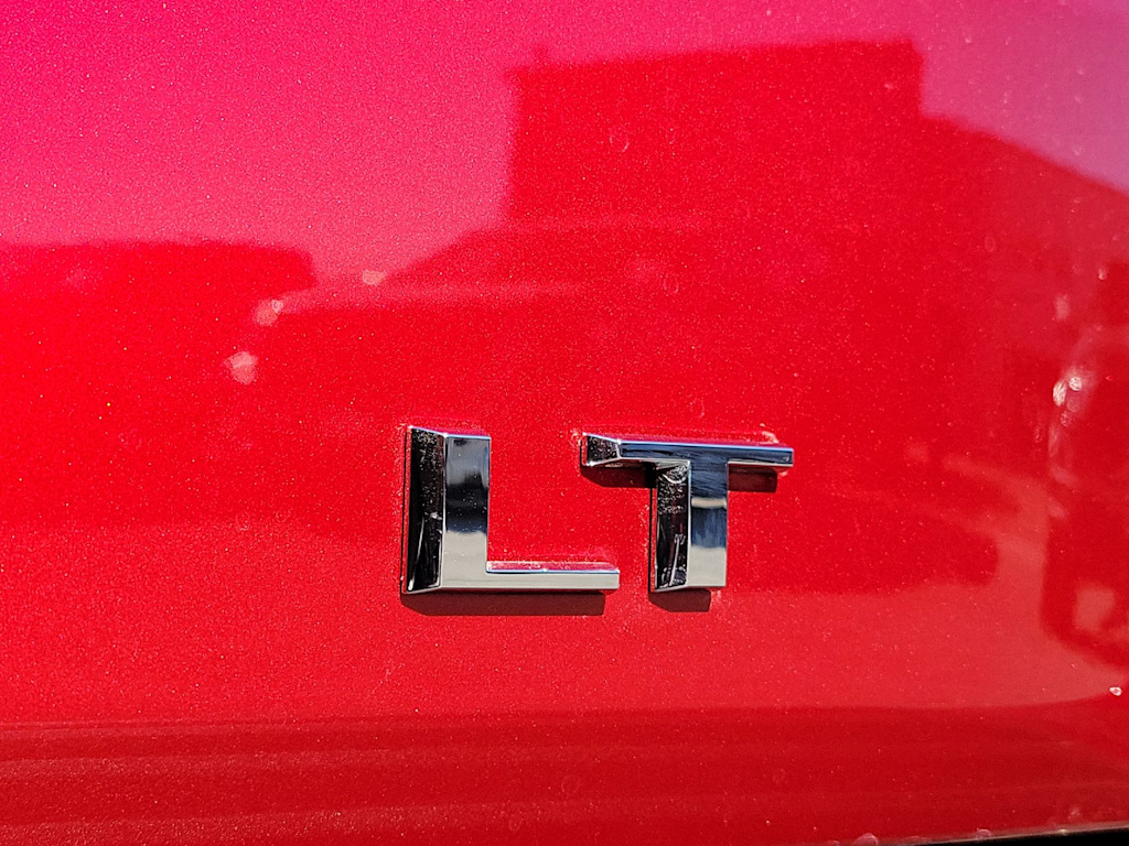 Thumbnail: 2026 Chevrolet Suburban - 7