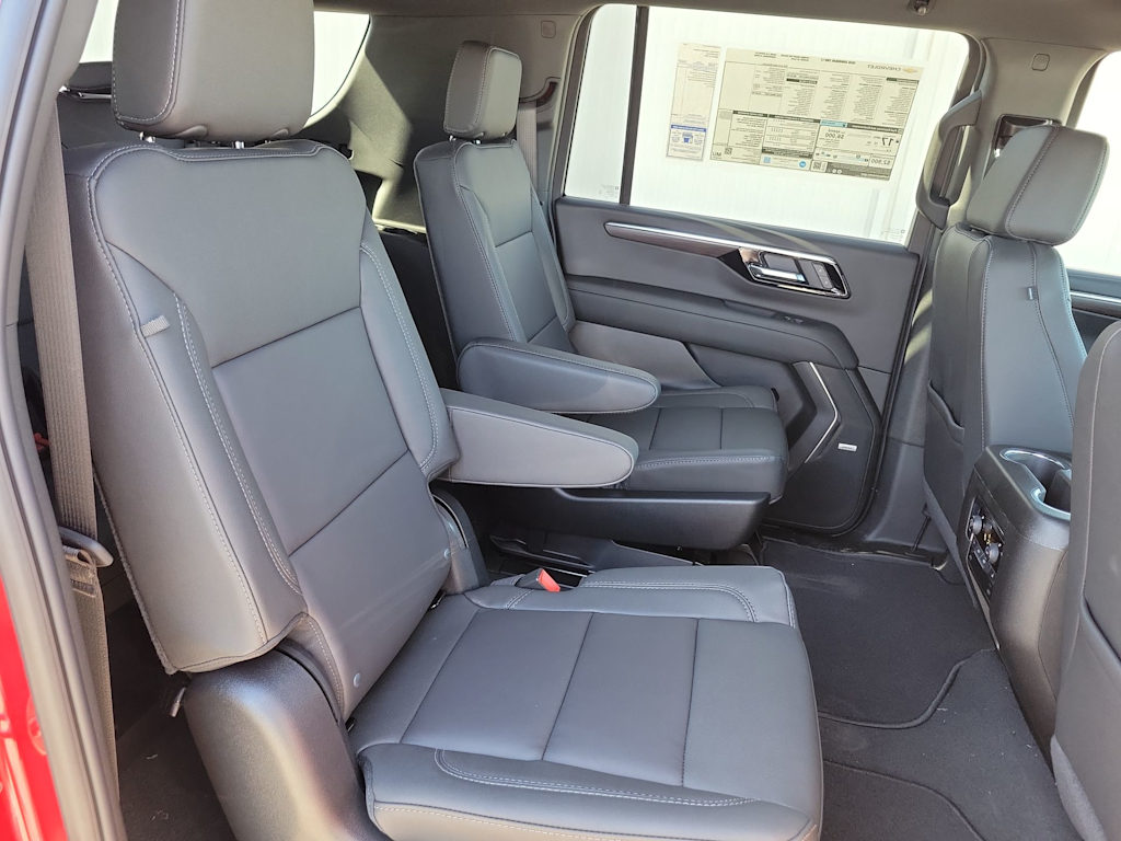 Thumbnail: 2026 Chevrolet Suburban - 25