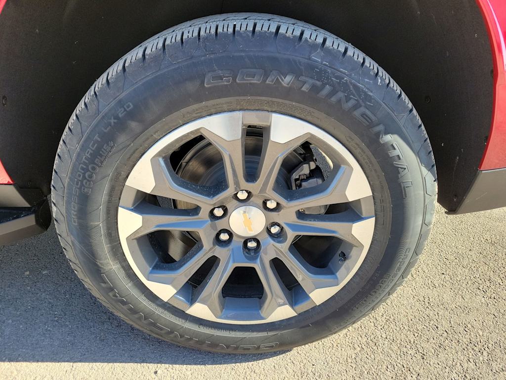 Thumbnail: 2026 Chevrolet Suburban - 8