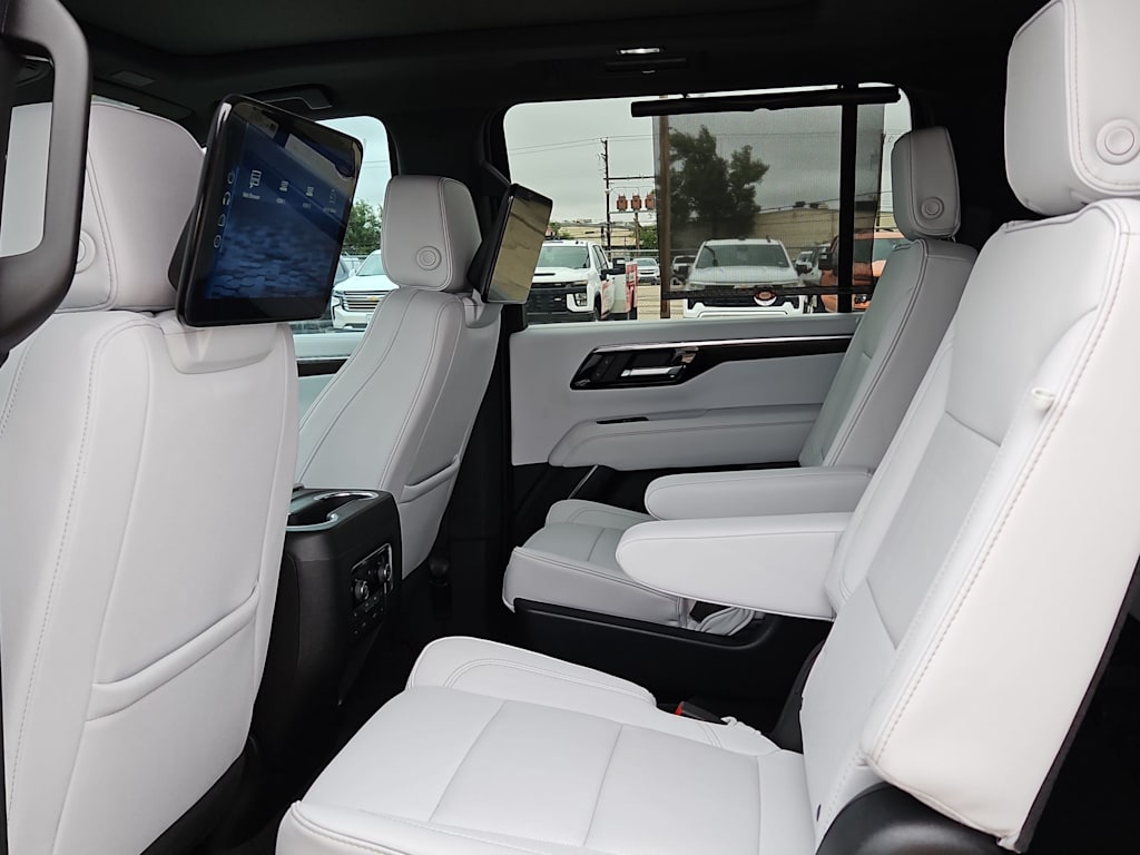 Thumbnail: 2025 Chevrolet Suburban - 13