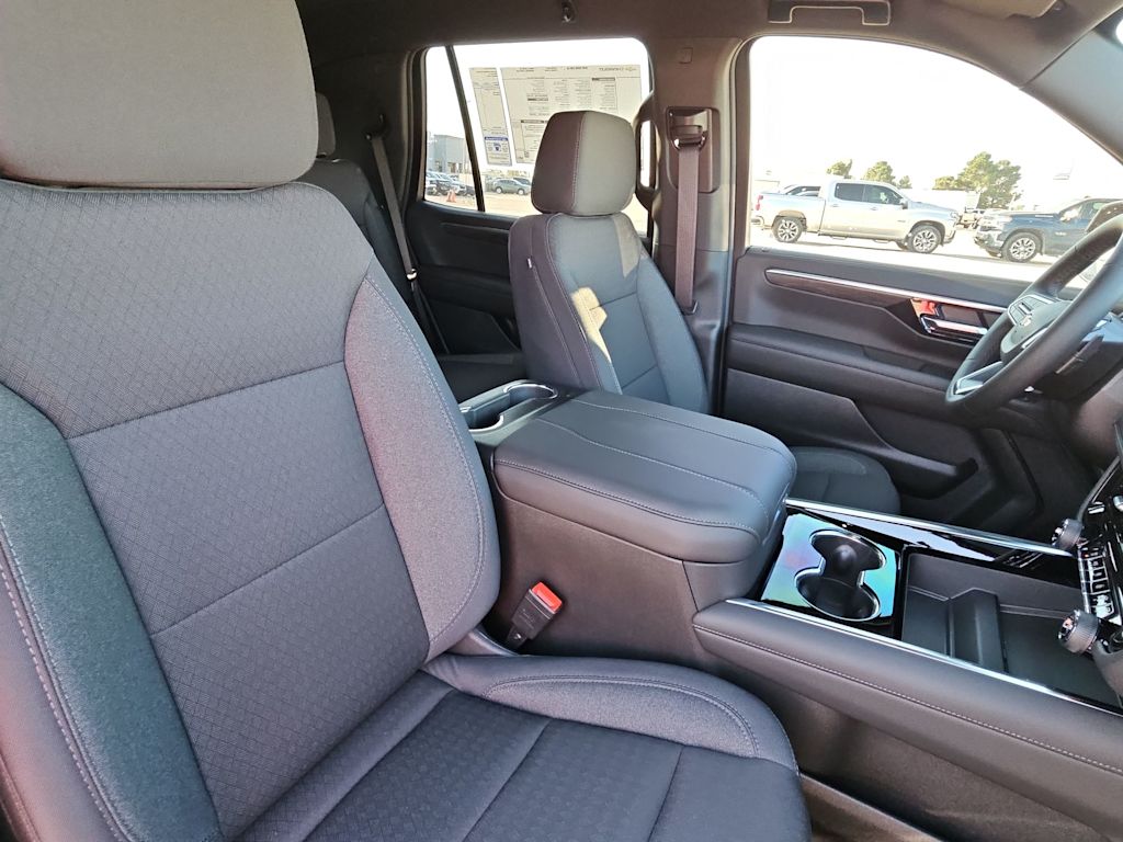 Thumbnail: 2026 Chevrolet Tahoe - 24