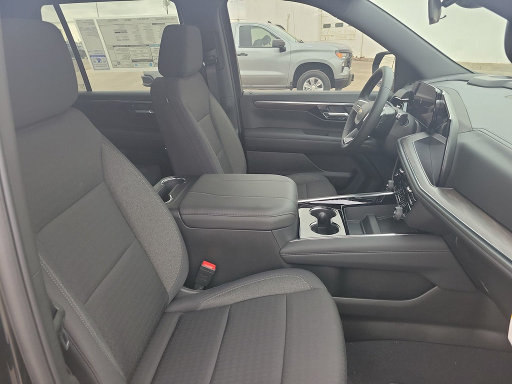 Thumbnail: 2025 Chevrolet Tahoe - 12