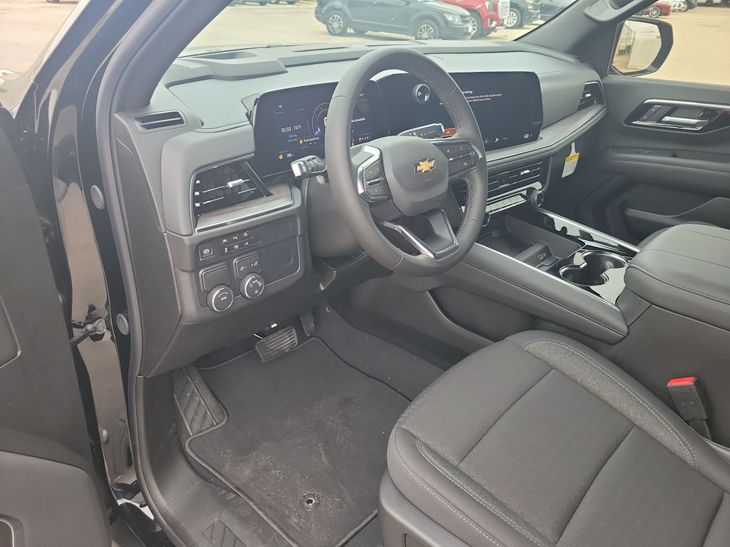 Thumbnail: 2025 Chevrolet Tahoe - 2