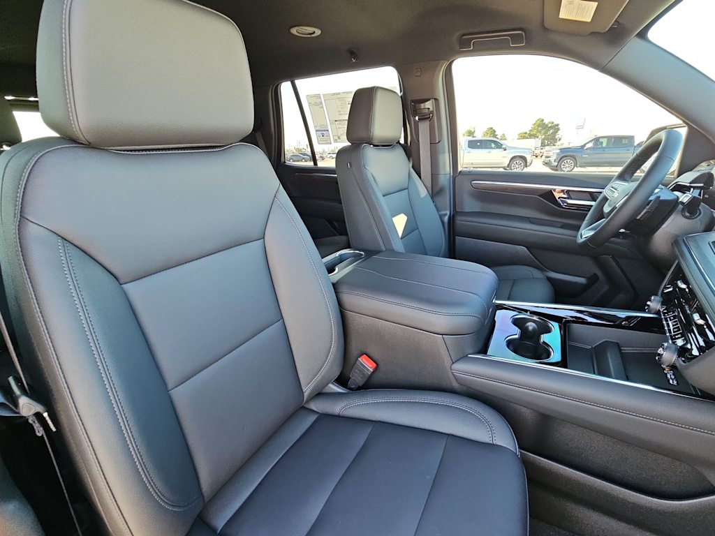 Thumbnail: 2026 Chevrolet Tahoe - 25