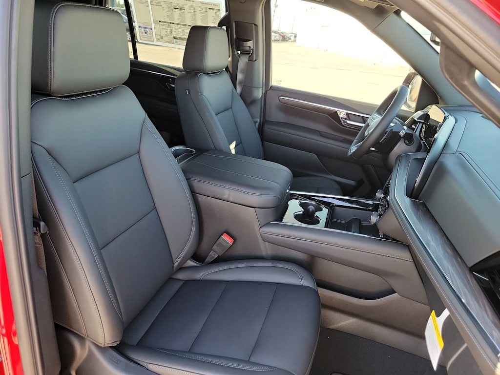Thumbnail: 2026 Chevrolet Tahoe - 11