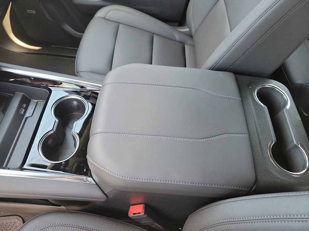 Thumbnail: 2026 Chevrolet Tahoe - 26