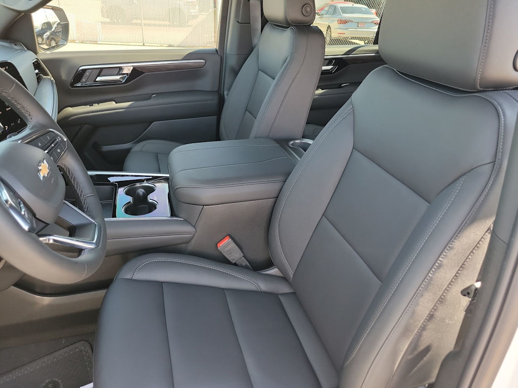 Thumbnail: 2026 Chevrolet Tahoe - 11