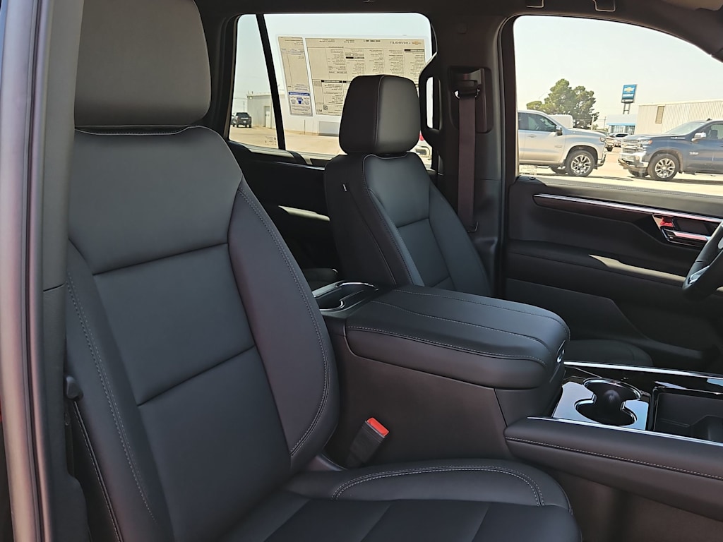 Thumbnail: 2026 Chevrolet Tahoe - 24