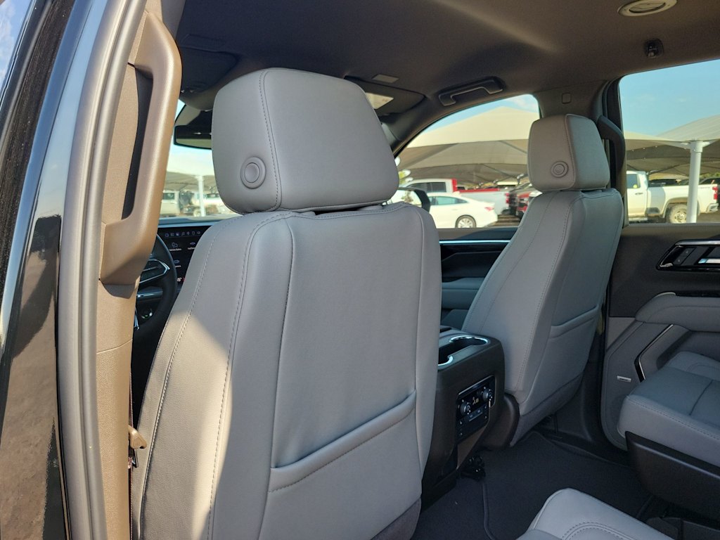 Thumbnail: 2025 Chevrolet Tahoe - 12