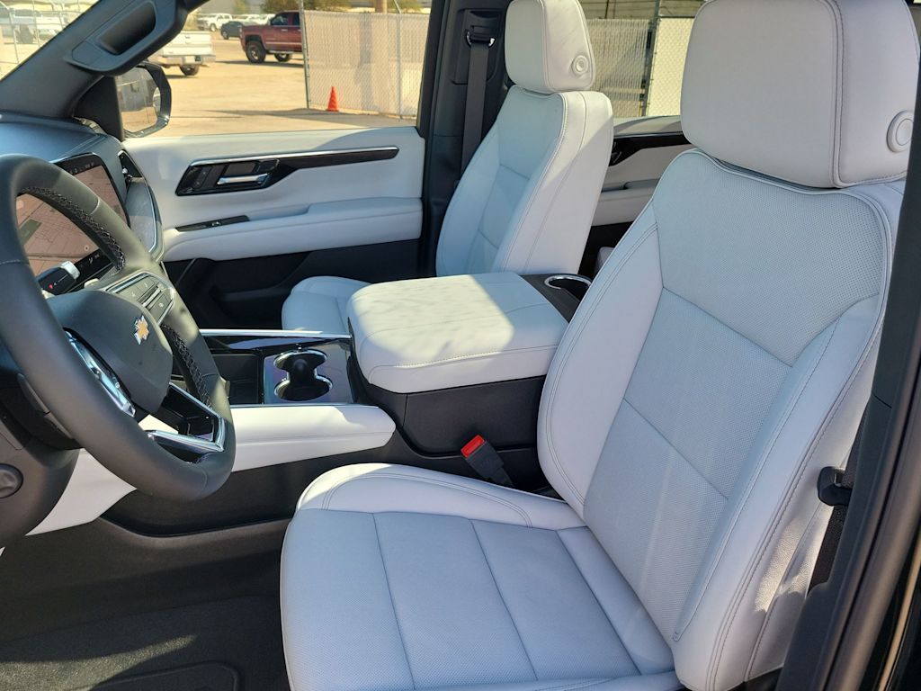 Thumbnail: 2026 Chevrolet Tahoe - 12