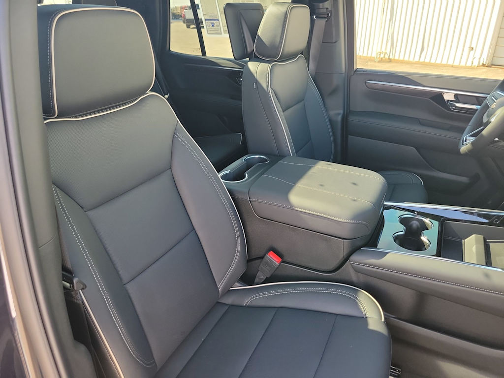 Thumbnail: 2026 Chevrolet Tahoe - 12