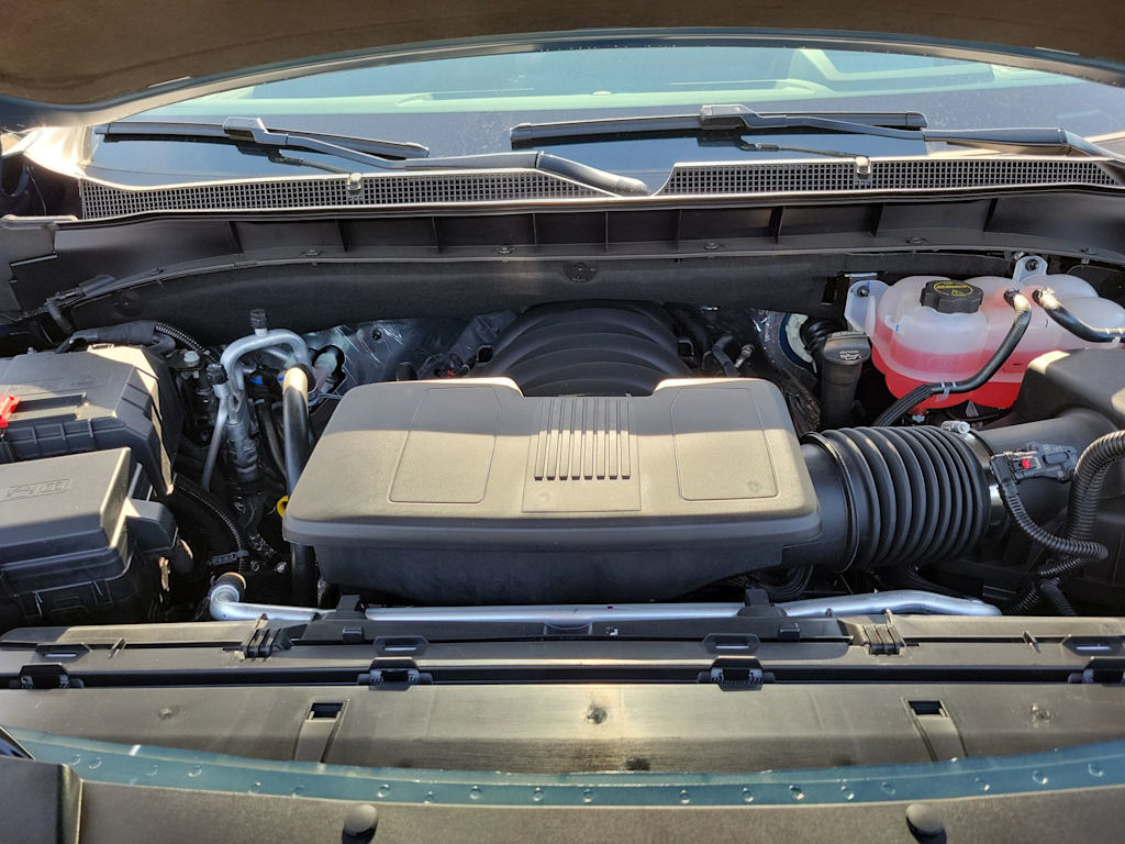 Thumbnail: 2025 Chevrolet Tahoe - 9