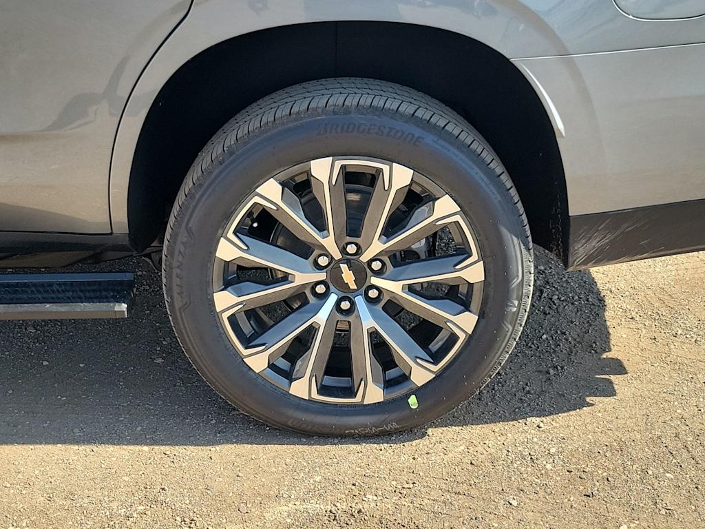 Thumbnail: 2025 Chevrolet Tahoe - 8