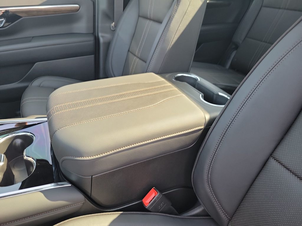 Thumbnail: 2025 Chevrolet Tahoe - 28