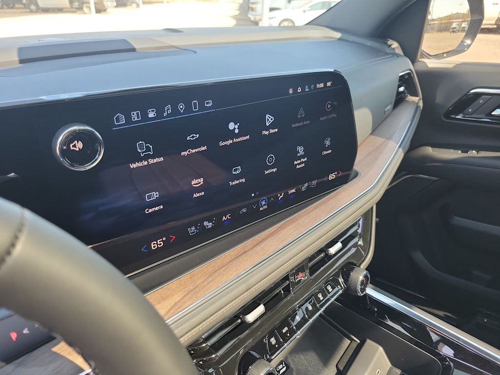 Thumbnail: 2025 Chevrolet Tahoe - 15