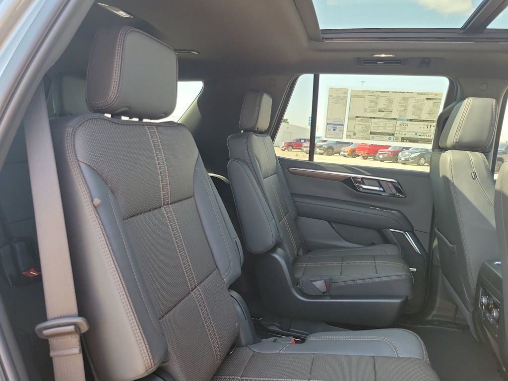 Thumbnail: 2025 Chevrolet Tahoe - 27