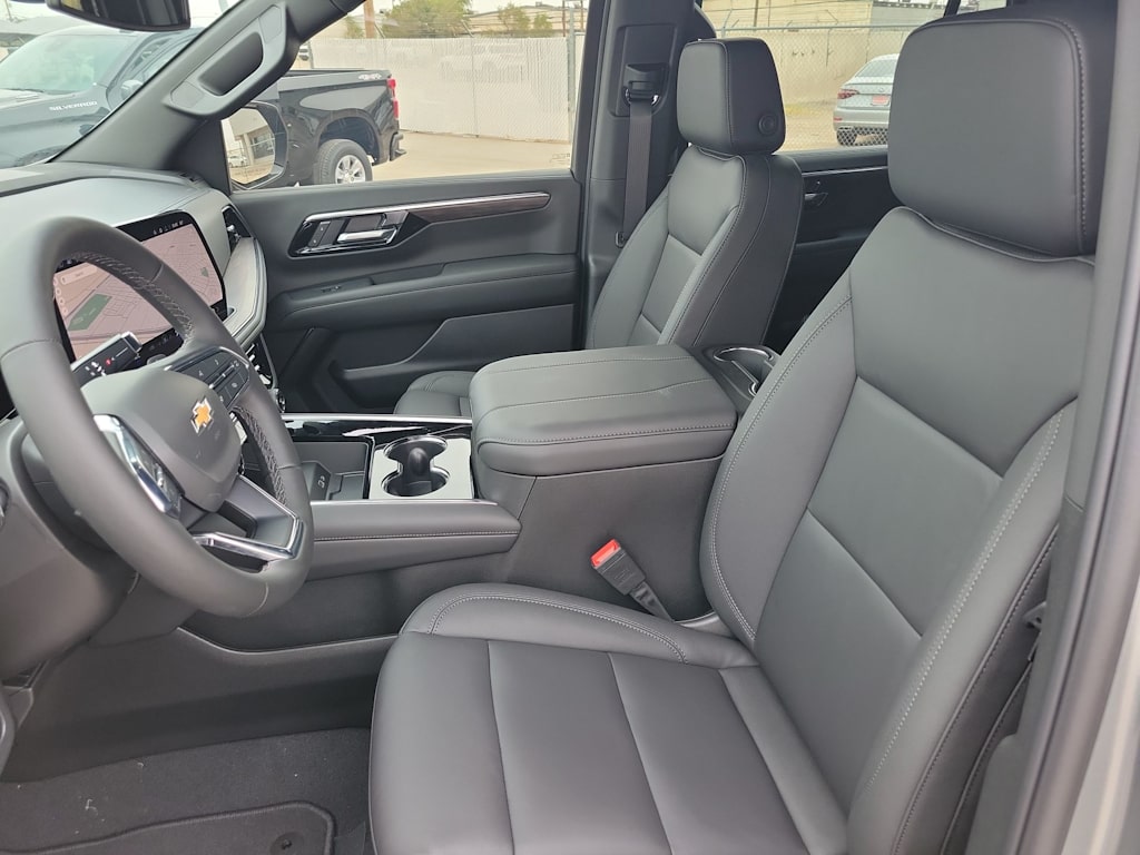 Thumbnail: 2025 Chevrolet Tahoe - 11