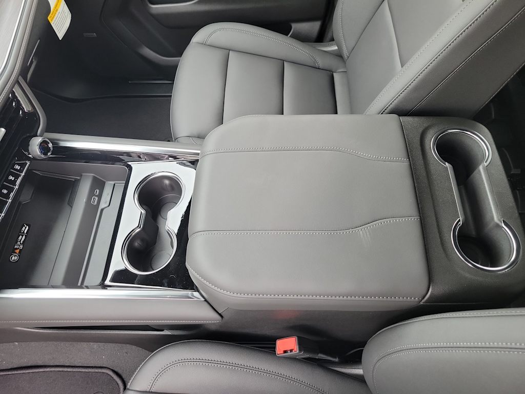 Thumbnail: 2025 Chevrolet Tahoe - 16