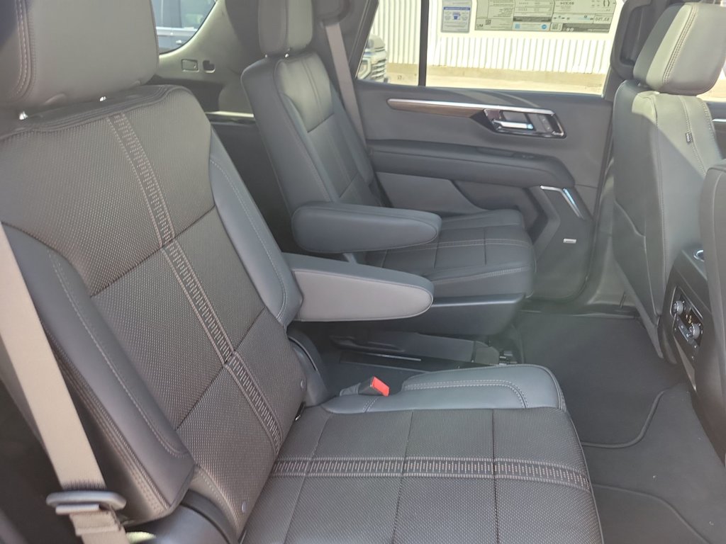 Thumbnail: 2025 Chevrolet Tahoe - 25