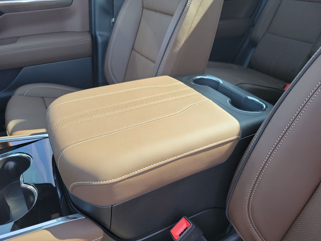 Thumbnail: 2025 Chevrolet Tahoe - 28