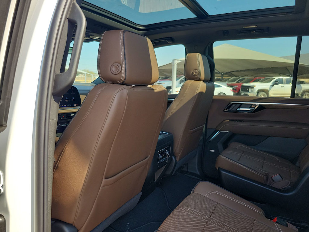 Thumbnail: 2025 Chevrolet Tahoe - 13