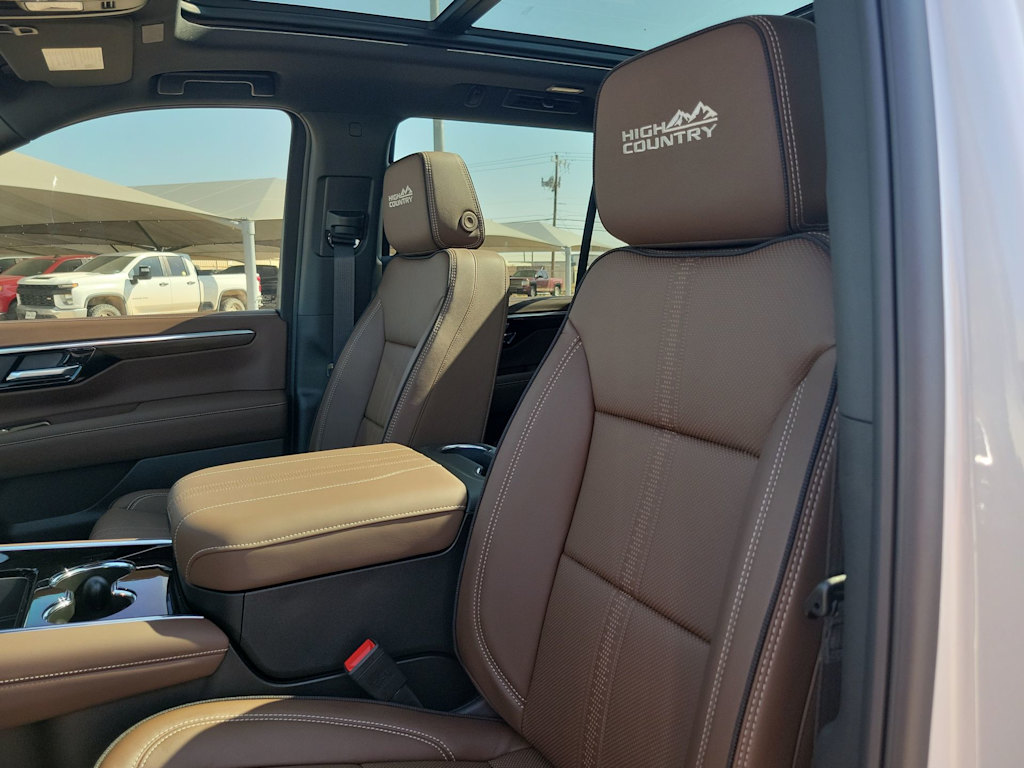 Thumbnail: 2025 Chevrolet Tahoe - 11