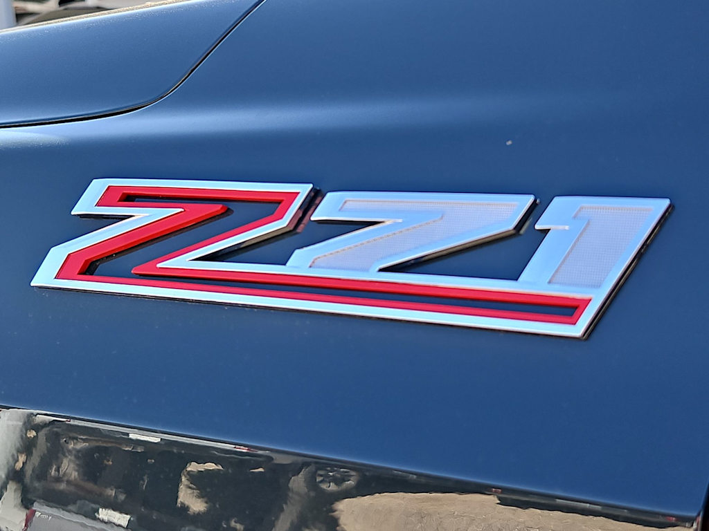 Thumbnail: 2026 Chevrolet Suburban - 6