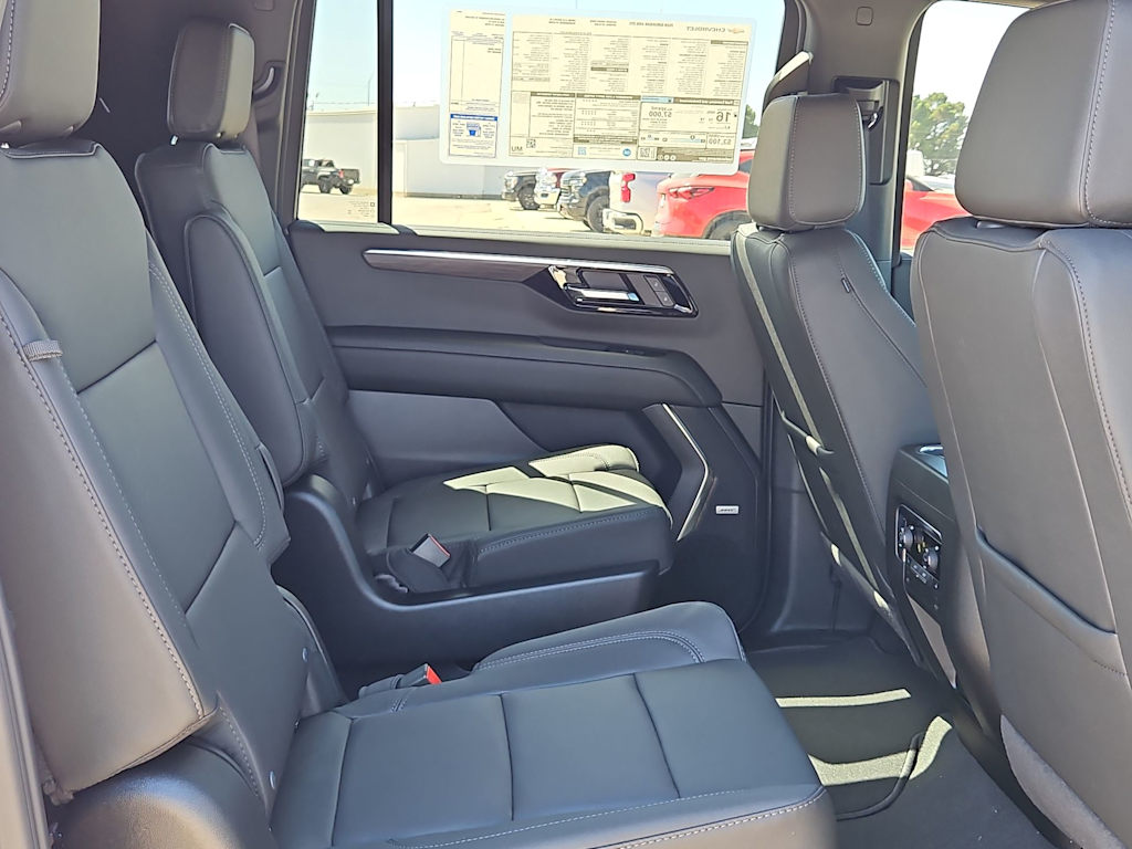 Thumbnail: 2026 Chevrolet Suburban - 24