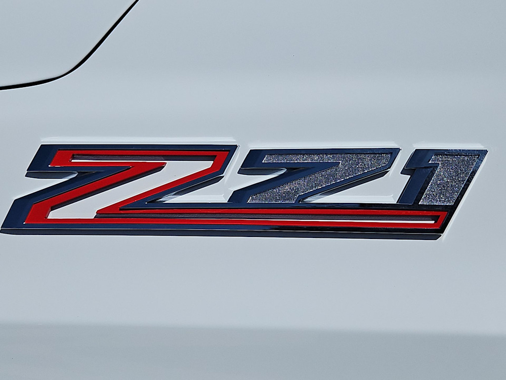 Thumbnail: 2026 Chevrolet Suburban - 7
