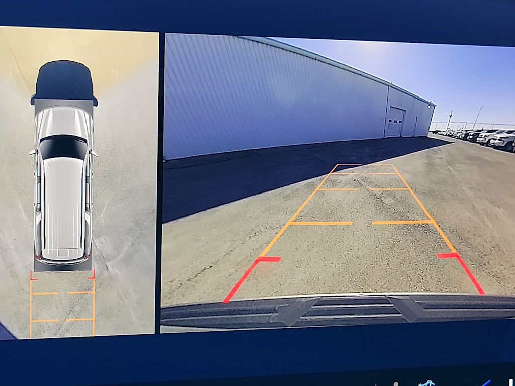 Thumbnail: 2026 Chevrolet Suburban - 15