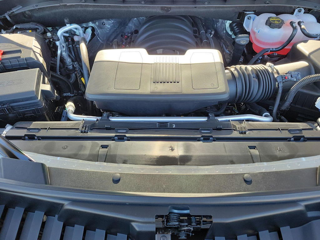 Thumbnail: 2026 Chevrolet Suburban - 9