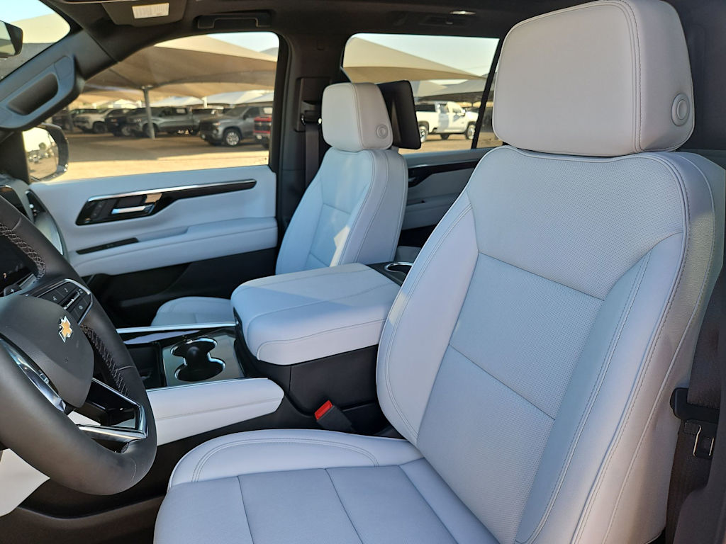 Thumbnail: 2026 Chevrolet Suburban - 11