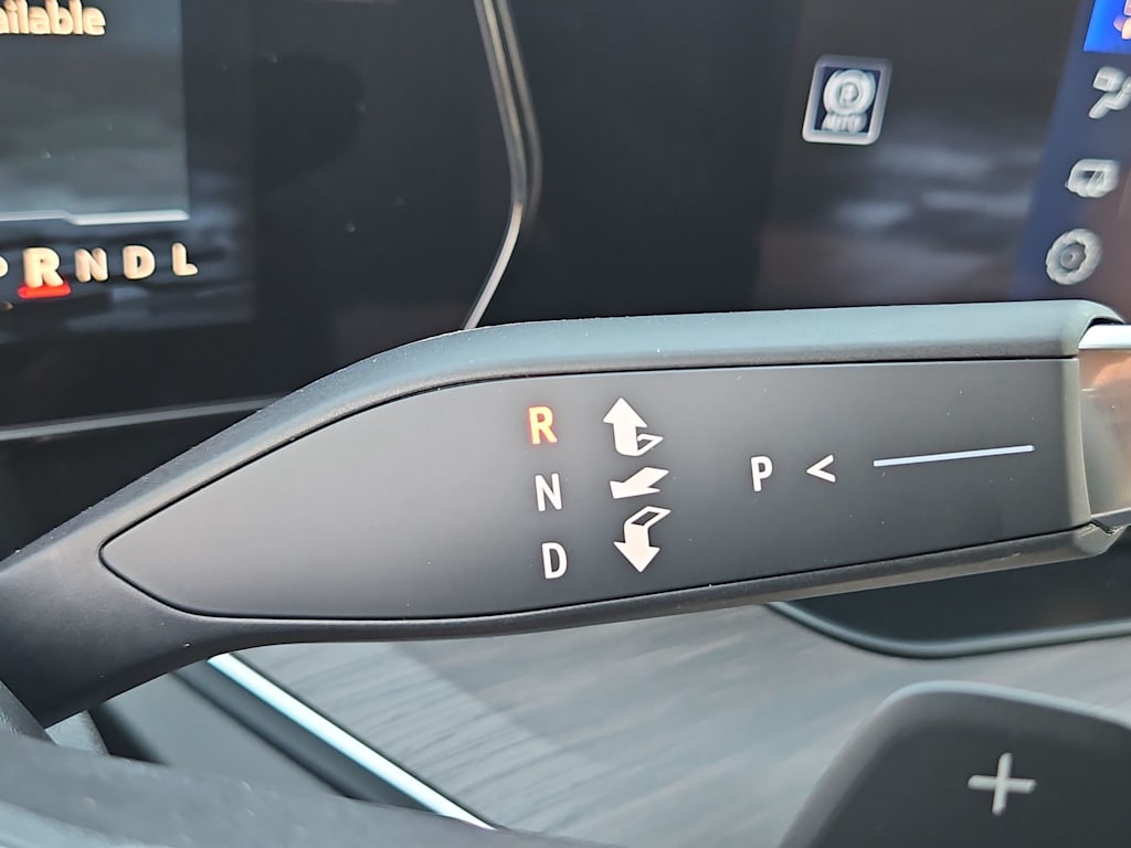 Thumbnail: 2026 Chevrolet Suburban - 24