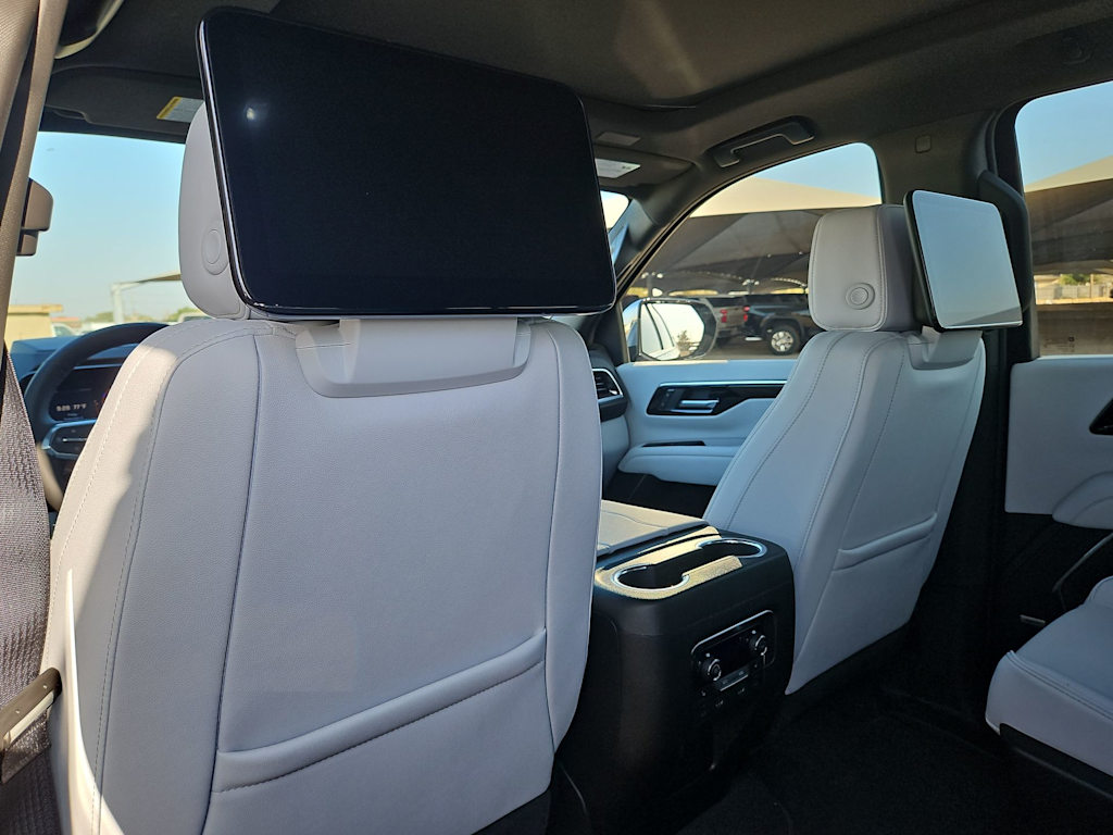 Thumbnail: 2026 Chevrolet Suburban - 12