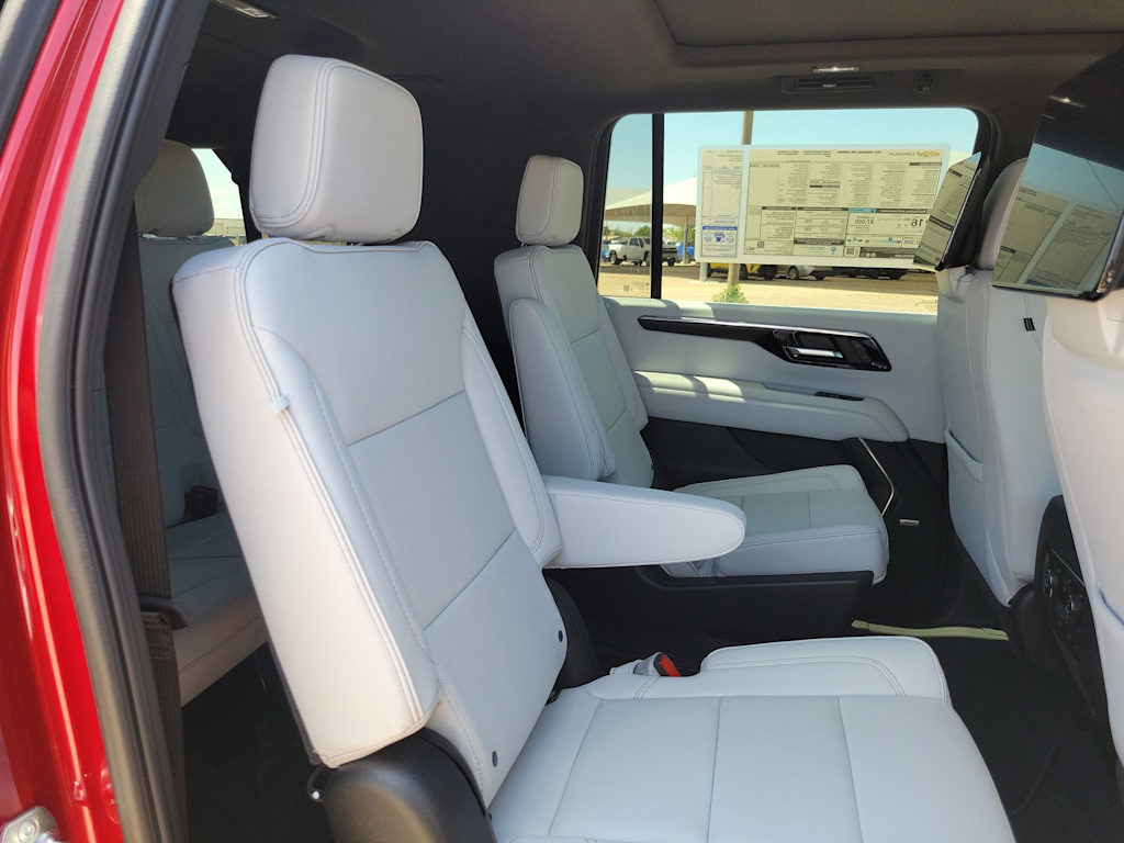 Thumbnail: 2025 Chevrolet Suburban - 27