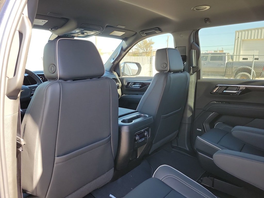 Thumbnail: 2025 Chevrolet Suburban - 13