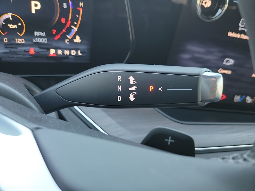 Thumbnail: 2025 Chevrolet Suburban - 16