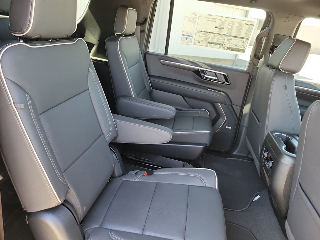 Thumbnail: 2025 Chevrolet Suburban - 12