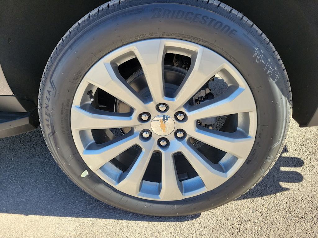 Thumbnail: 2025 Chevrolet Suburban - 8