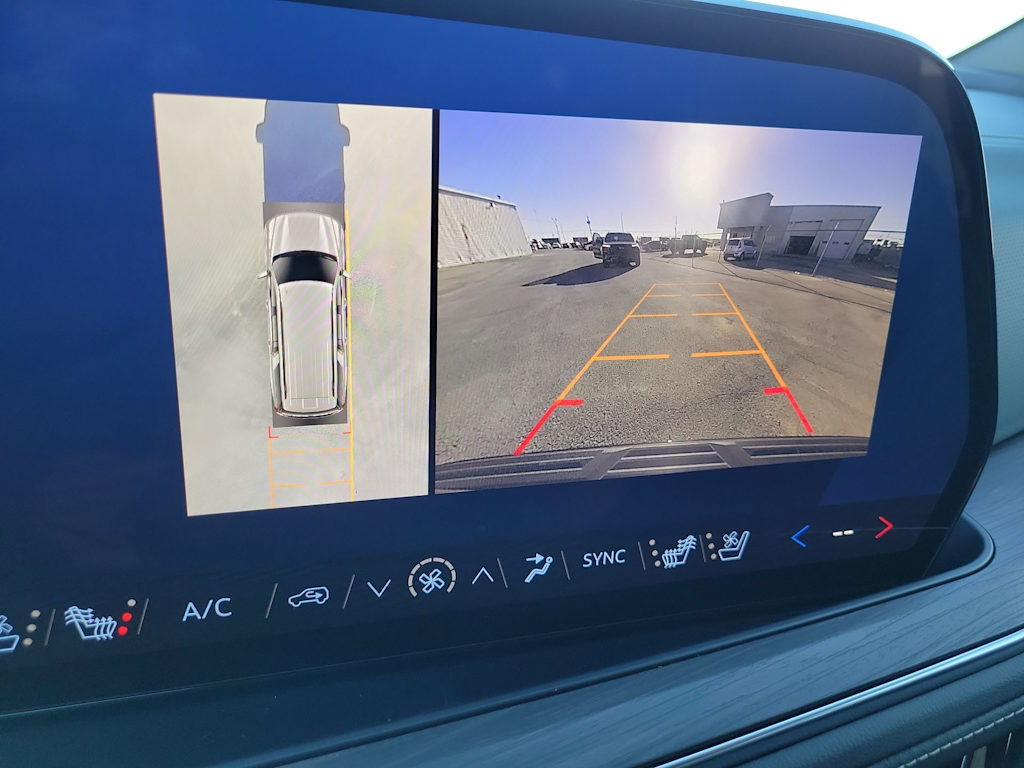 Thumbnail: 2025 Chevrolet Suburban - 14