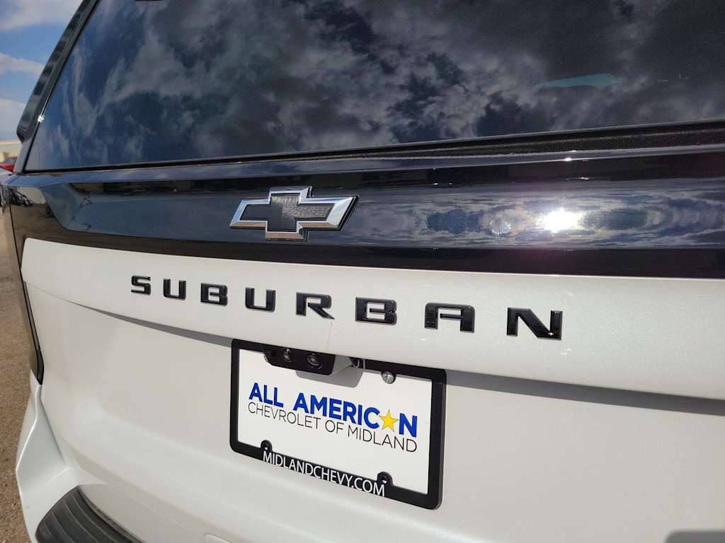 Thumbnail: 2025 Chevrolet Suburban - 7