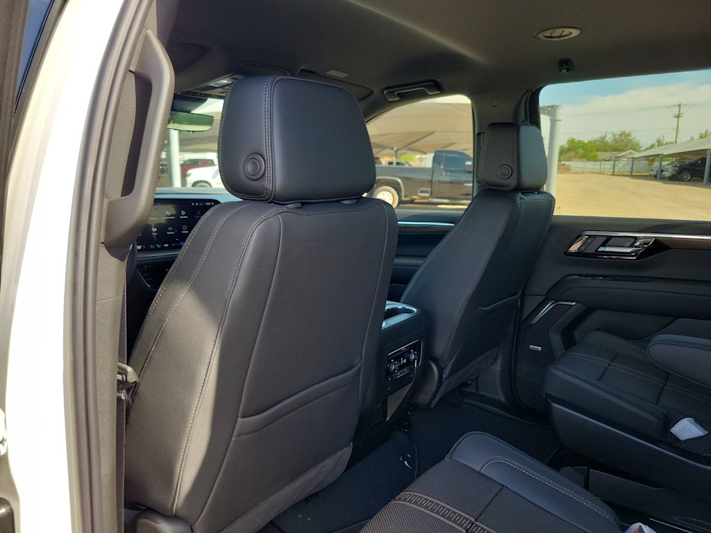 Thumbnail: 2025 Chevrolet Suburban - 13