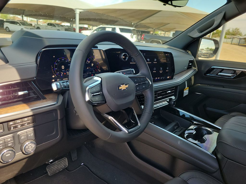 Thumbnail: 2025 Chevrolet Suburban - 2