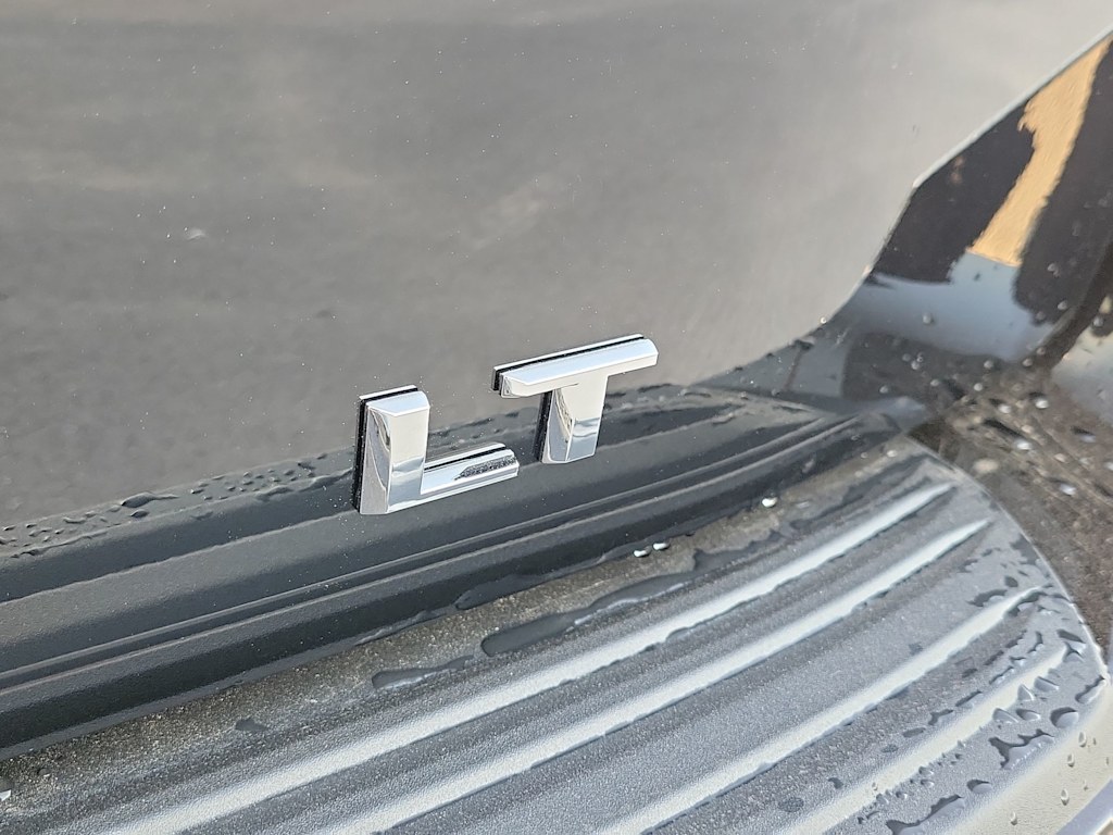 Thumbnail: 2026 Chevrolet Tahoe - 6