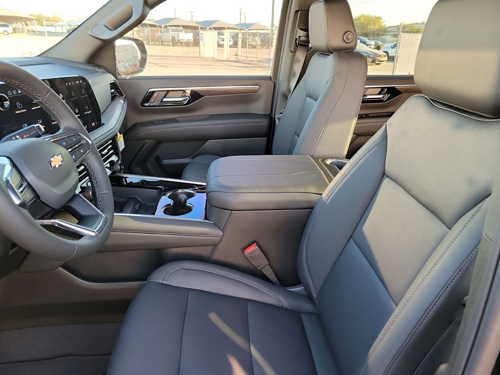 Thumbnail: 2026 Chevrolet Tahoe - 10